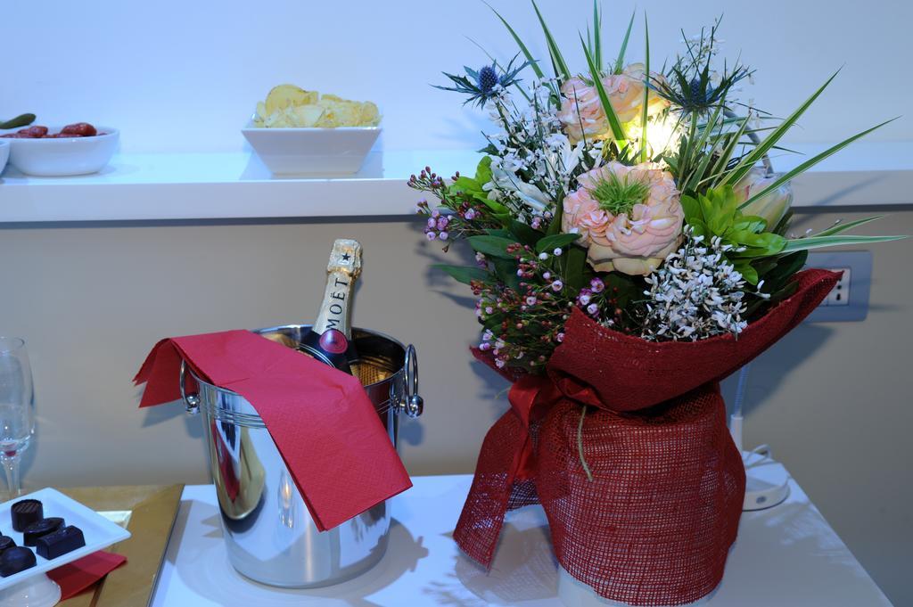 H5-5H Luxury Room マラネッロ エクステリア 写真