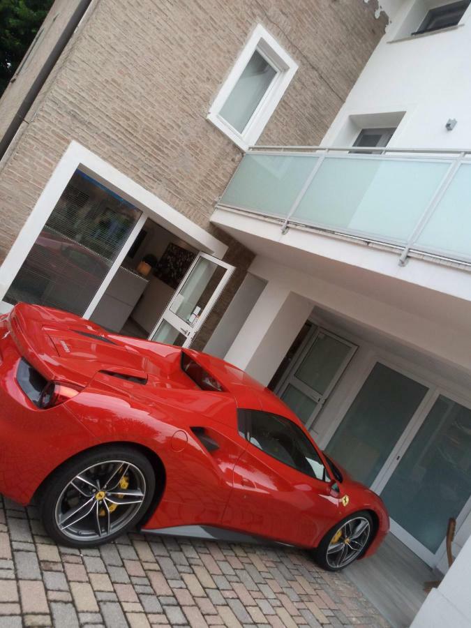 H5-5H Luxury Room マラネッロ エクステリア 写真